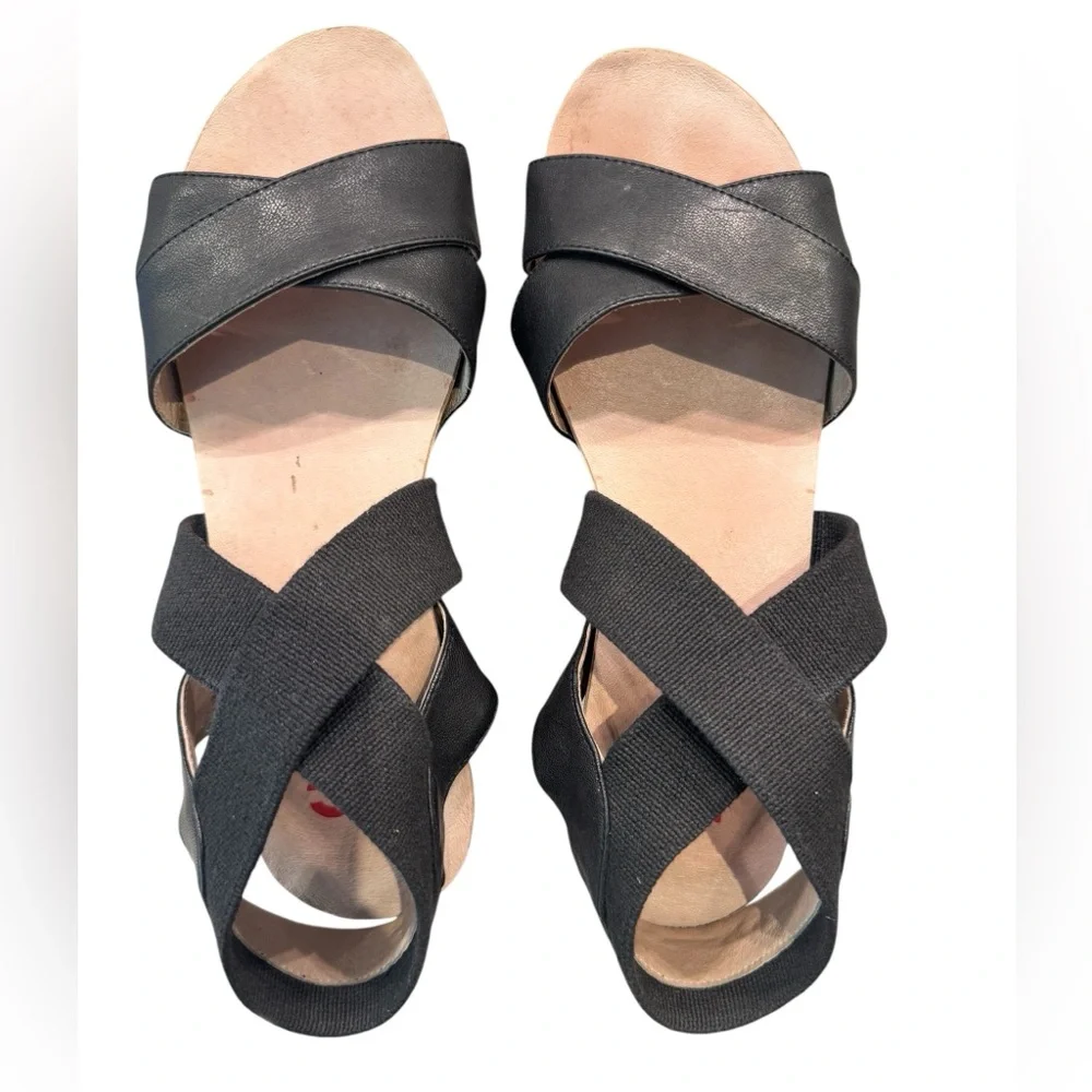 NC National Comfort Mellie Black Wedge Sandals with Cross-Strap Design, Size 9